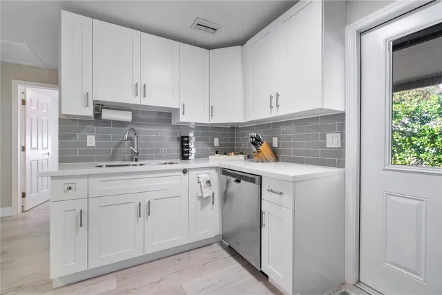  Residence photo 12