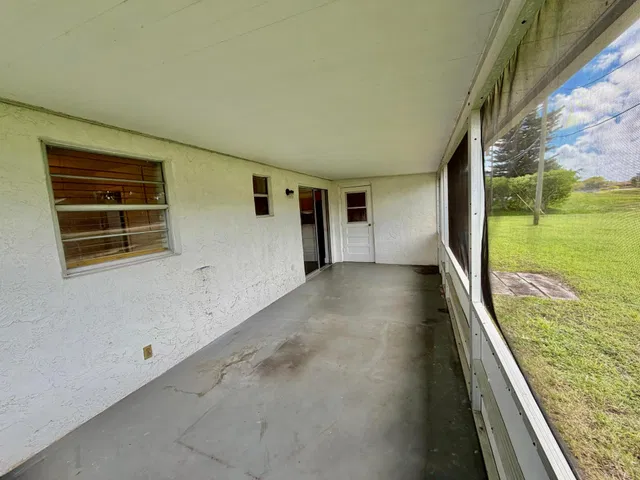 Residence photo 25