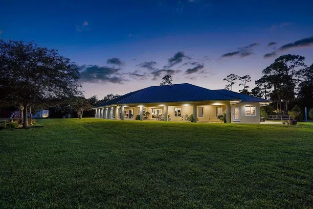  Residence photo 9