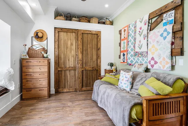  Residence photo 36