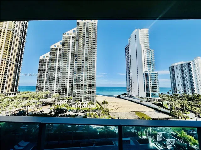 Aurora Sunny Isles Beach 803