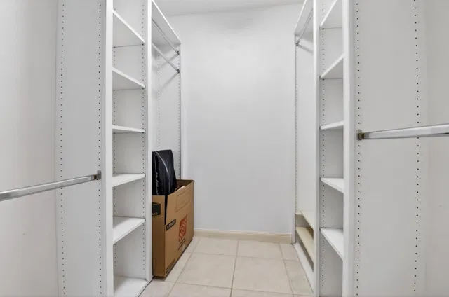  Residence photo 10