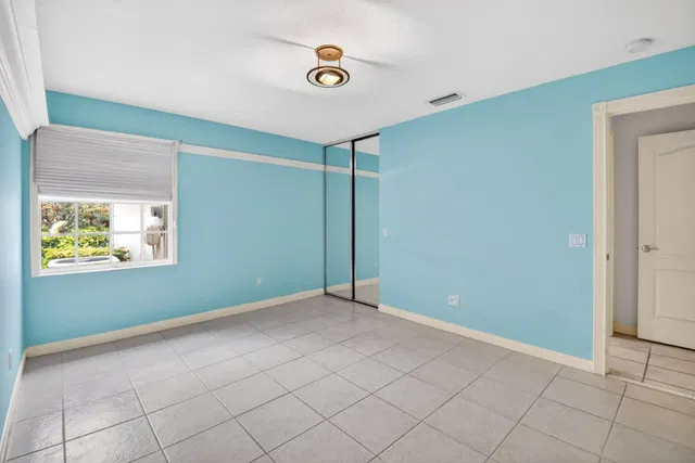  Residence photo 11