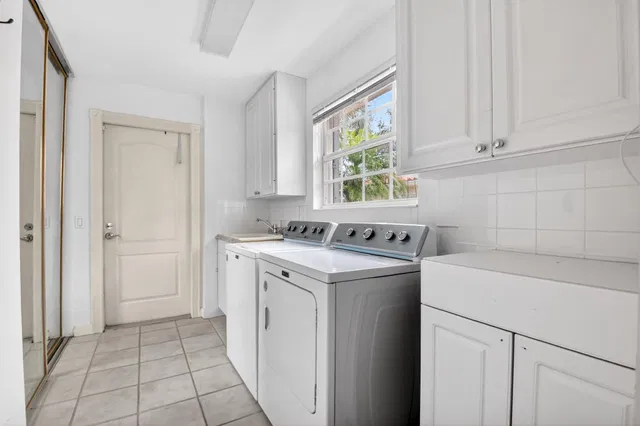  Residence photo 42