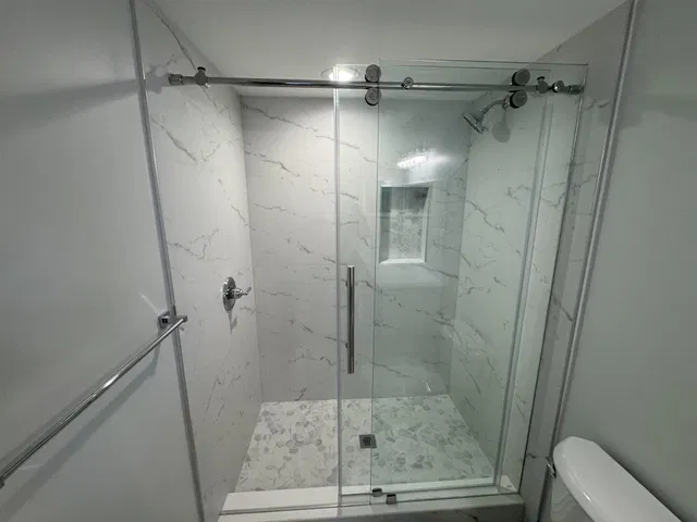 Unit 202 photo 8