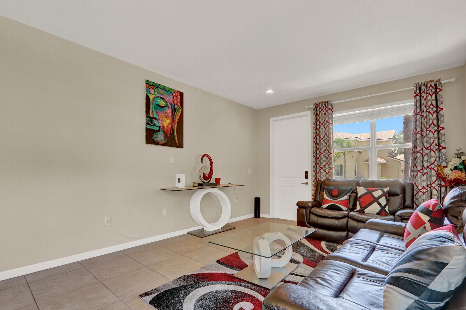  Residence photo 6
