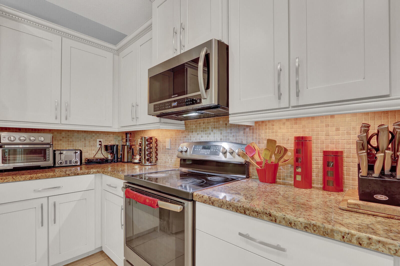 Residence photo 9