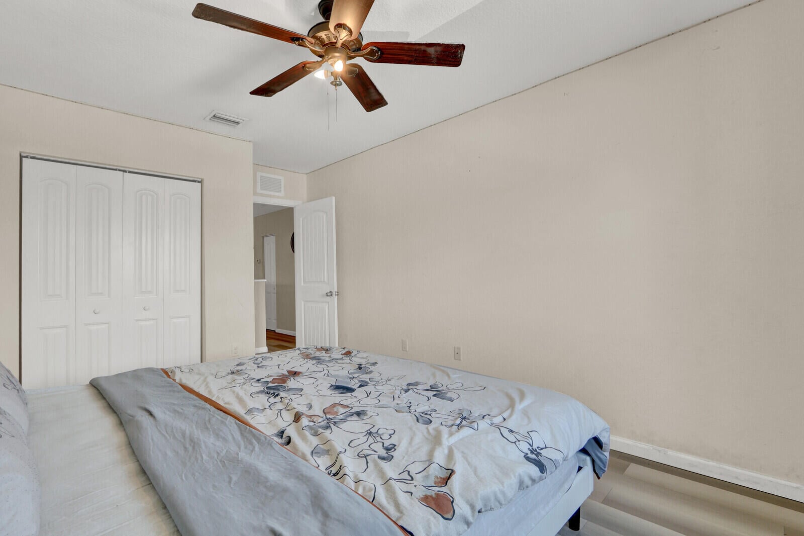  Residence photo 25