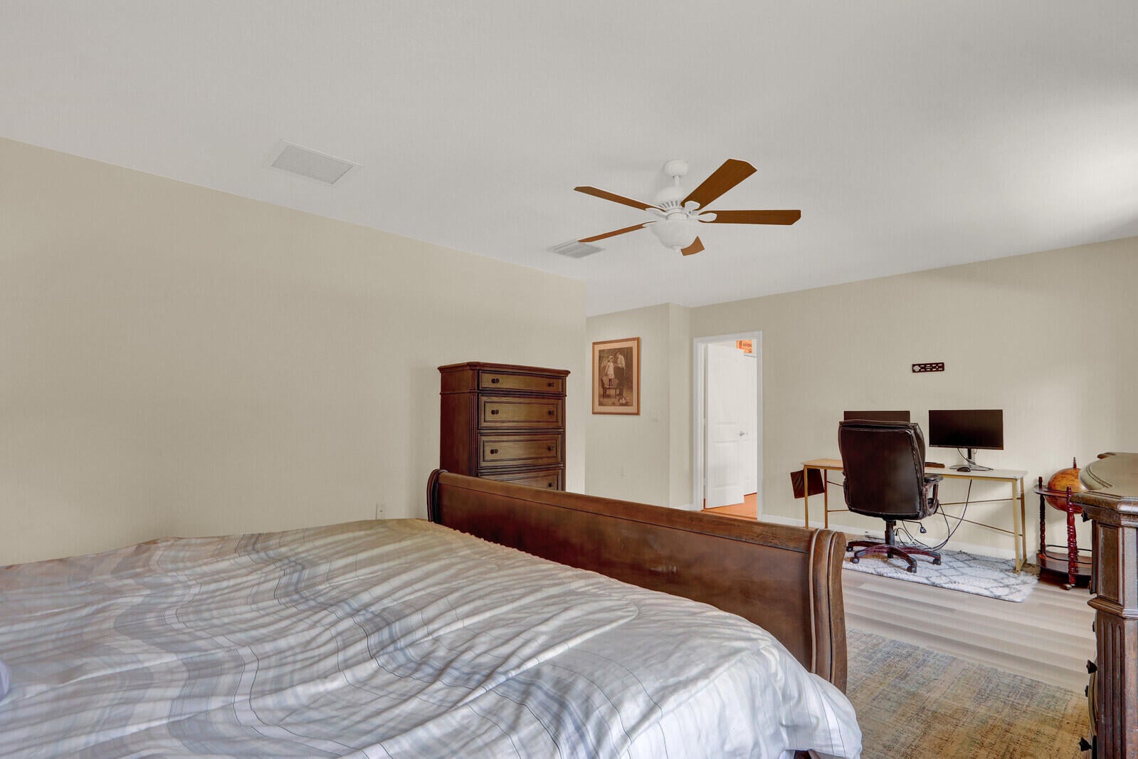  Residence photo 30