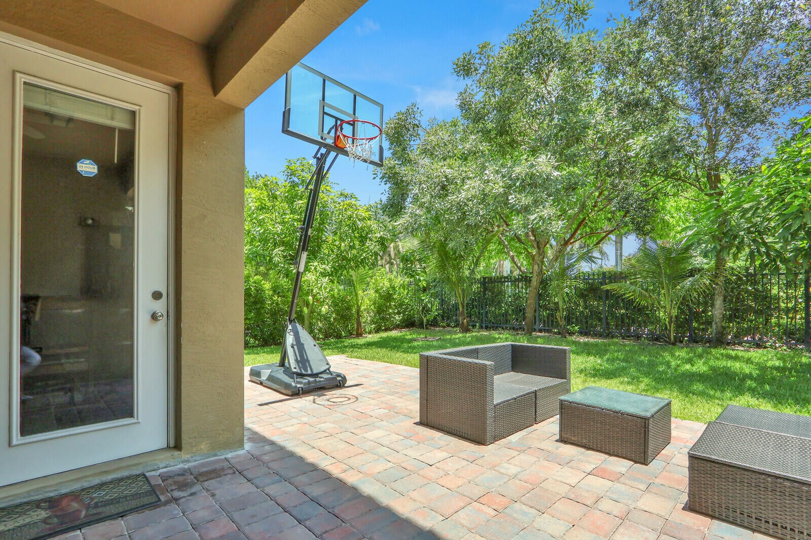  Residence photo 35
