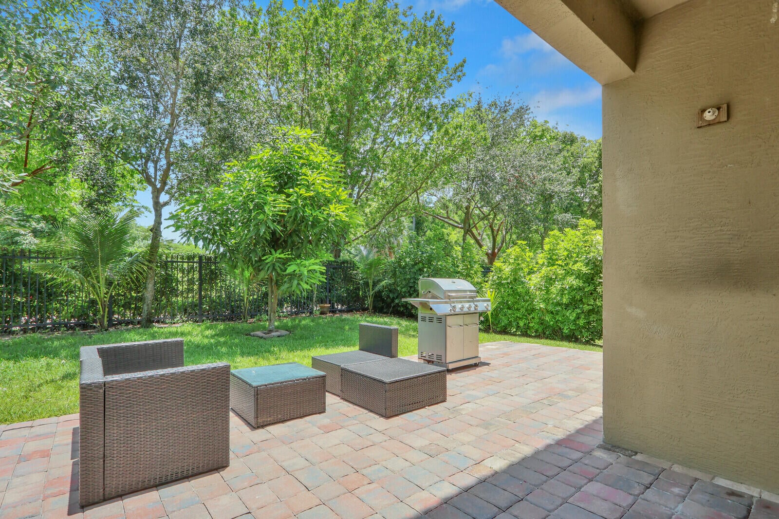  Residence photo 36