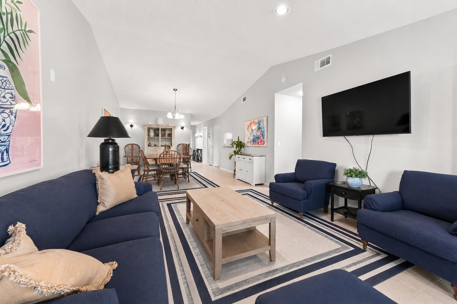 Unit 276 photo 12
