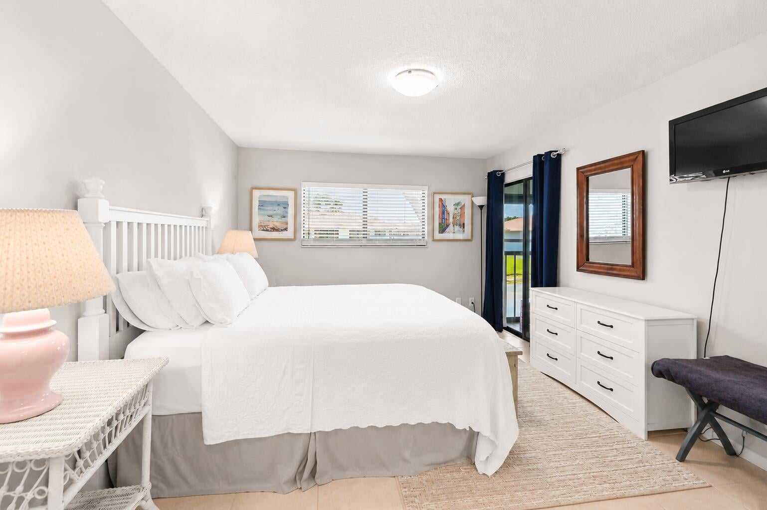 Unit 276 photo 16