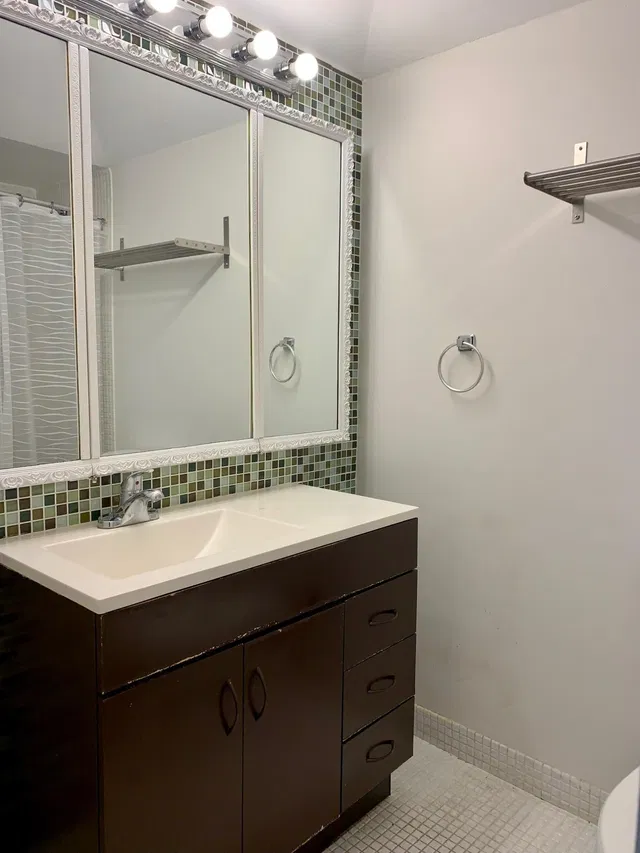 Unit 203-a photo 15