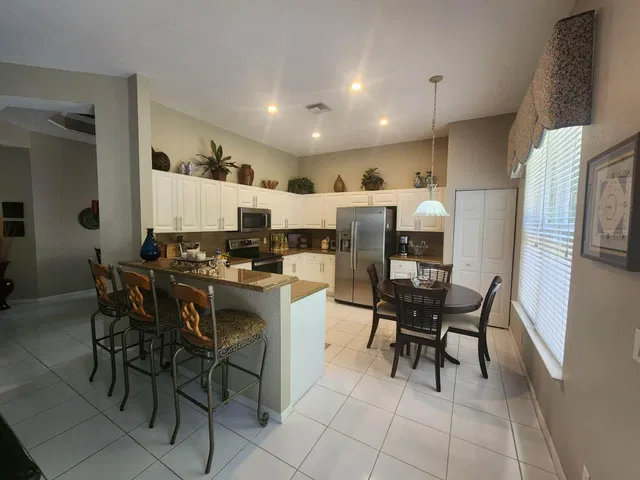 Residence photo 6