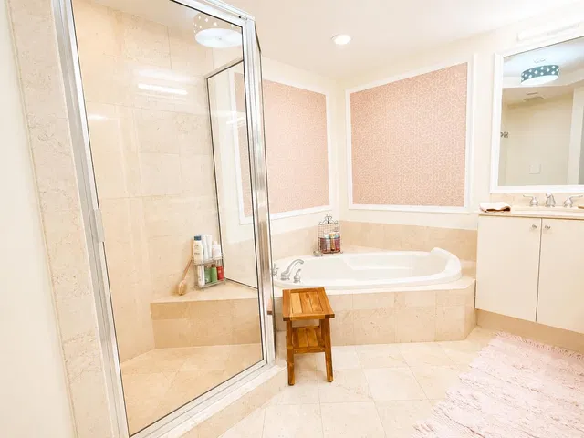 One City Plaza Unit 816 photo 5