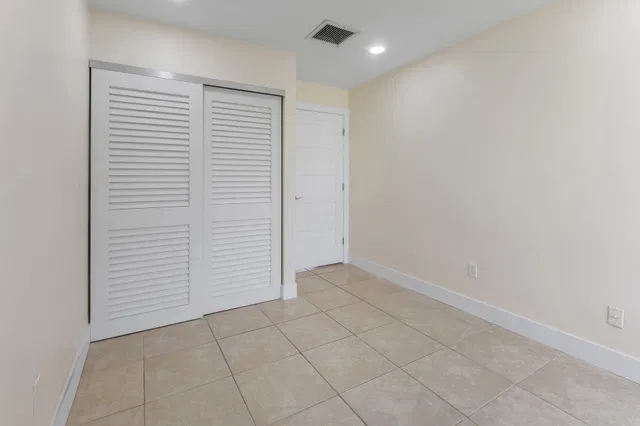 Residence photo 16