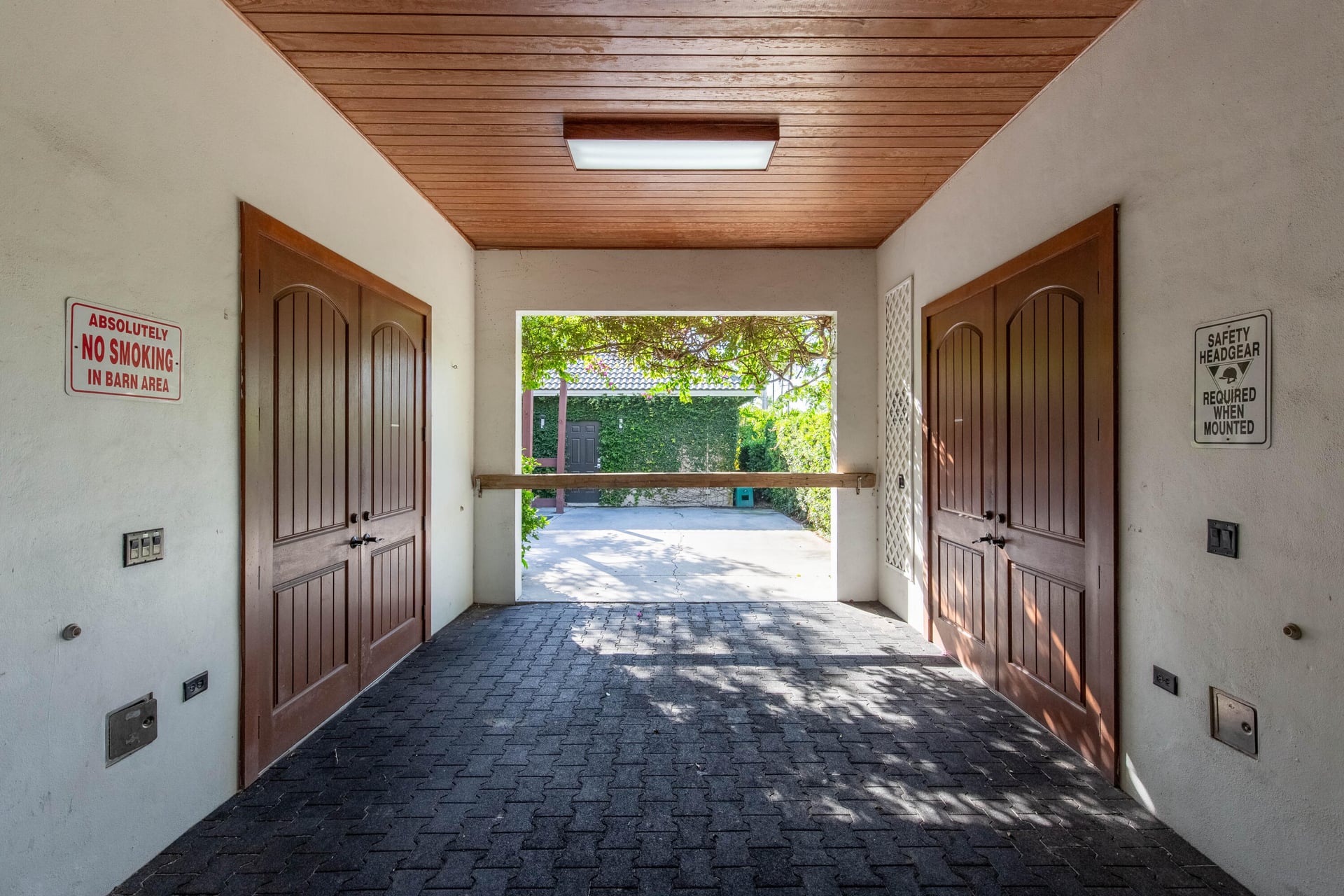 Saddle Trail Park Residence photo 8