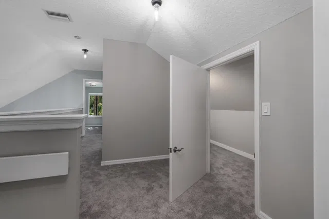 Residence photo 20