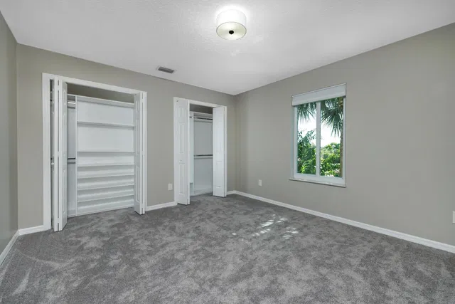 Residence photo 22