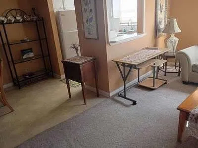 Unit 322 photo 3