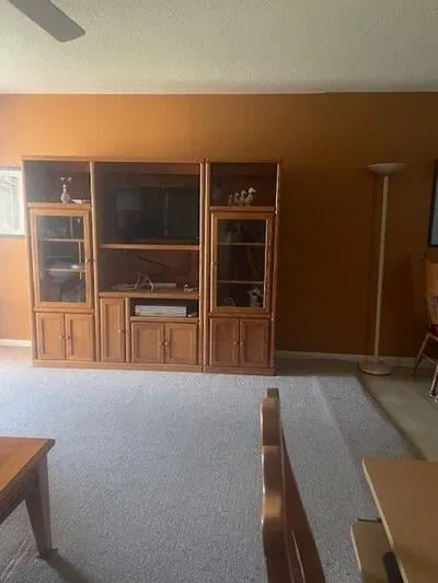 Unit 322 photo 4