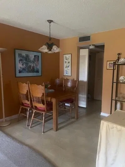 Unit 322 photo 5