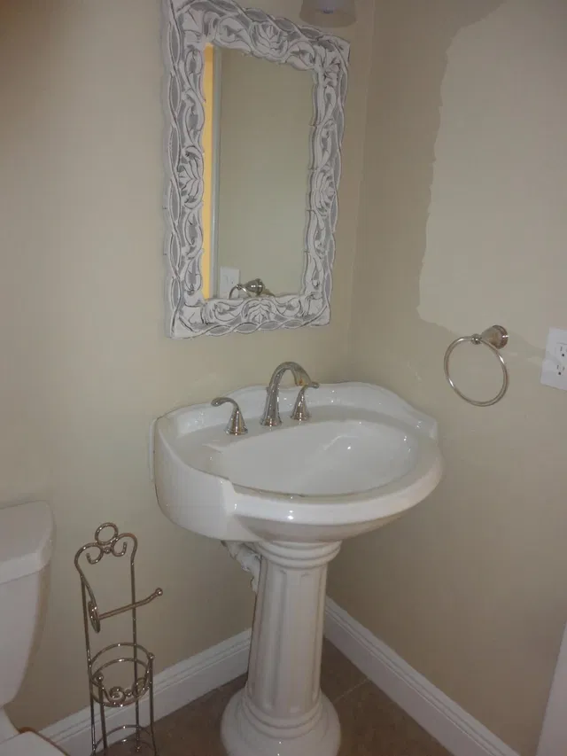  Unit 12-b photo 8