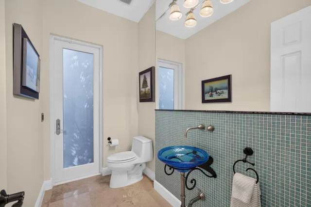 Residence photo 31