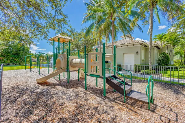 Residence photo 93