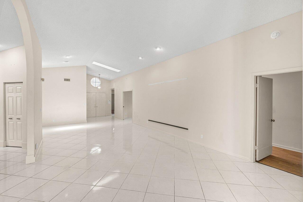 Residence photo 11