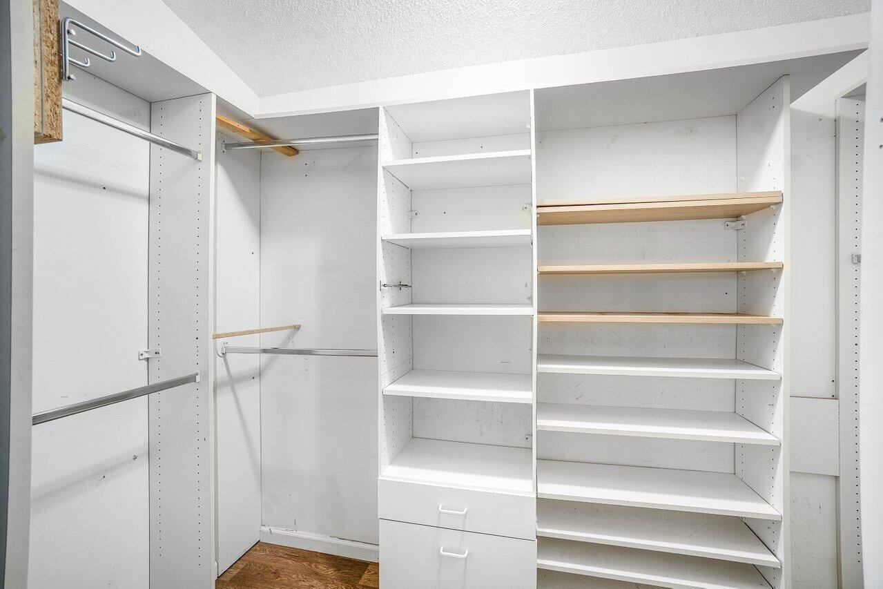 Residence photo 37