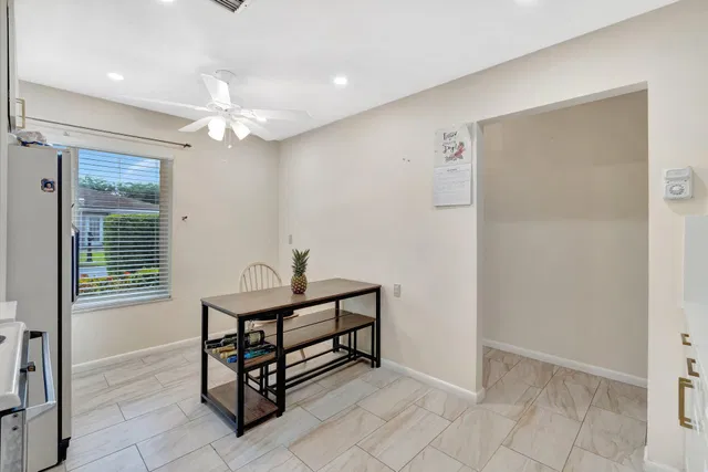 Residence photo 17