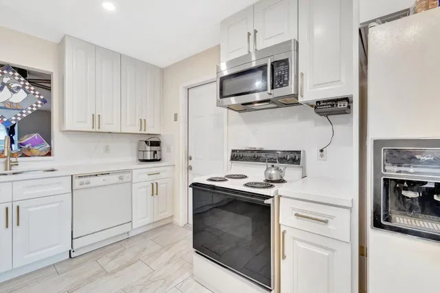 Residence photo 19
