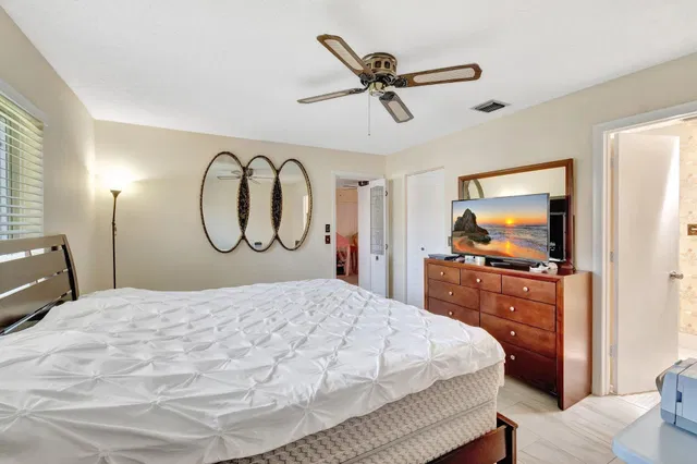 Residence photo 24