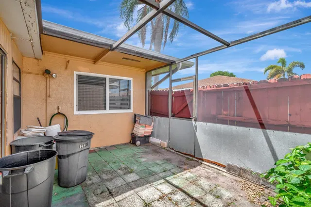 Residence photo 35