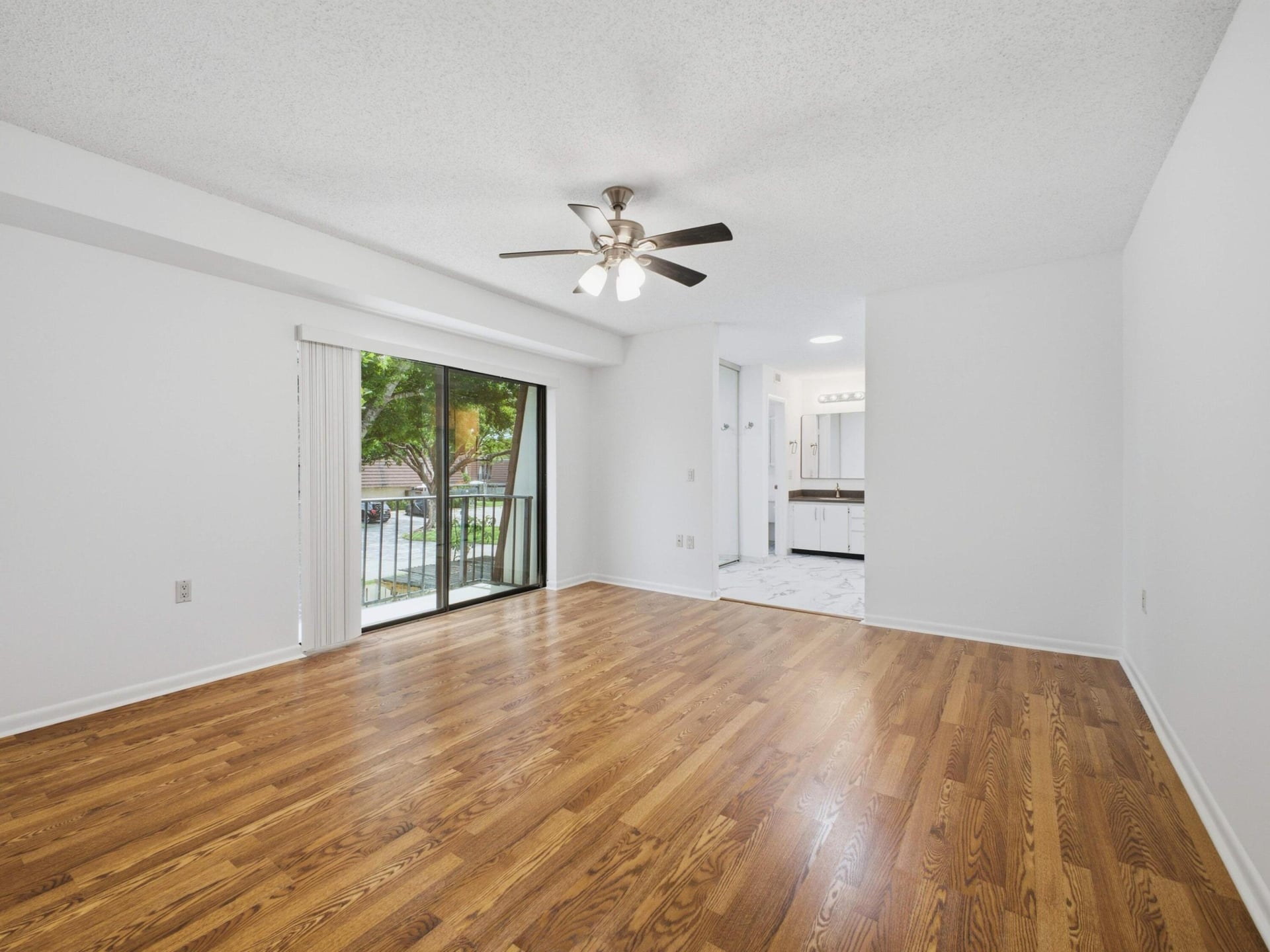 Residence photo 4