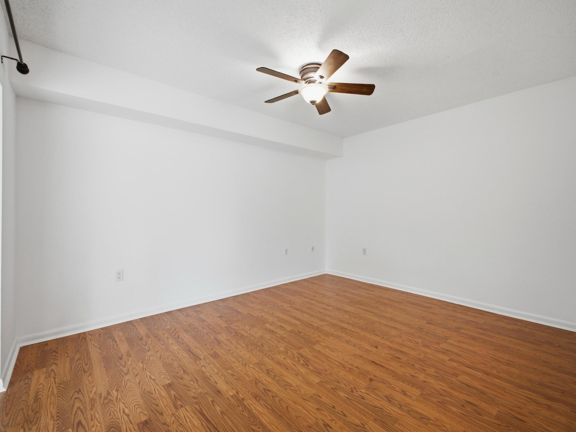Residence photo 17