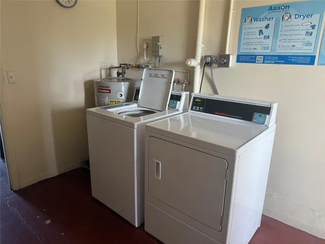 Unit 207 photo 18