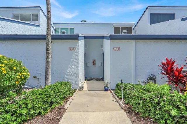  Unit 133 photo 4