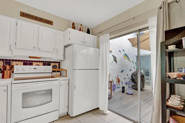  Unit 133 photo 27