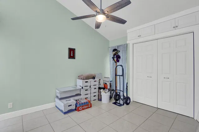  Unit 133 photo 44