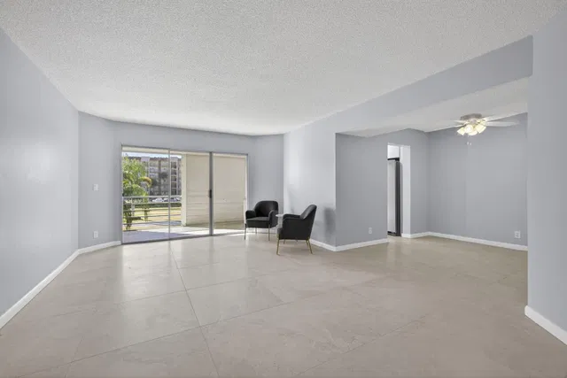 Via Poinciana Lake Worth Unit 202 photo 21