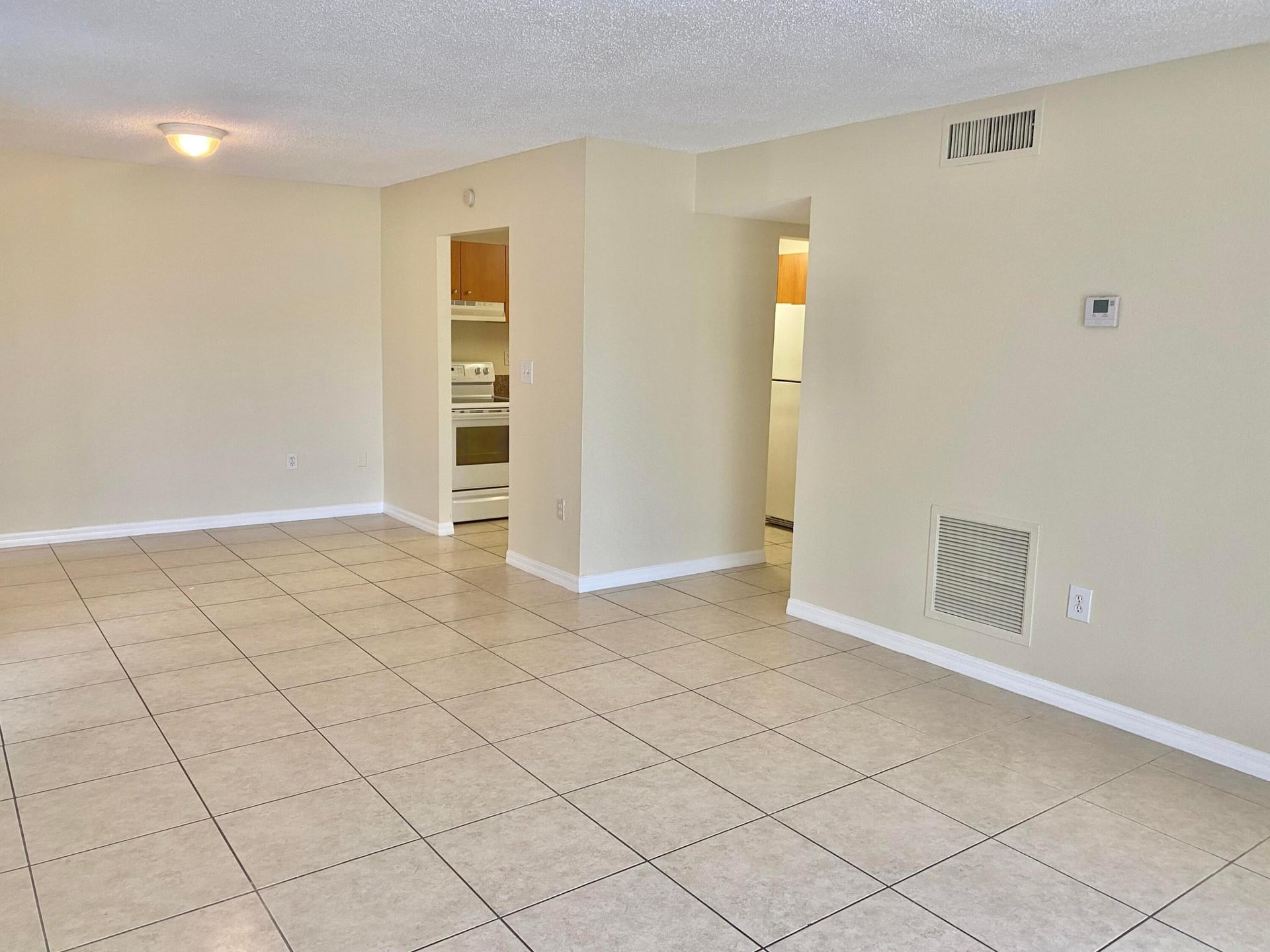 Unit 208 photo 6
