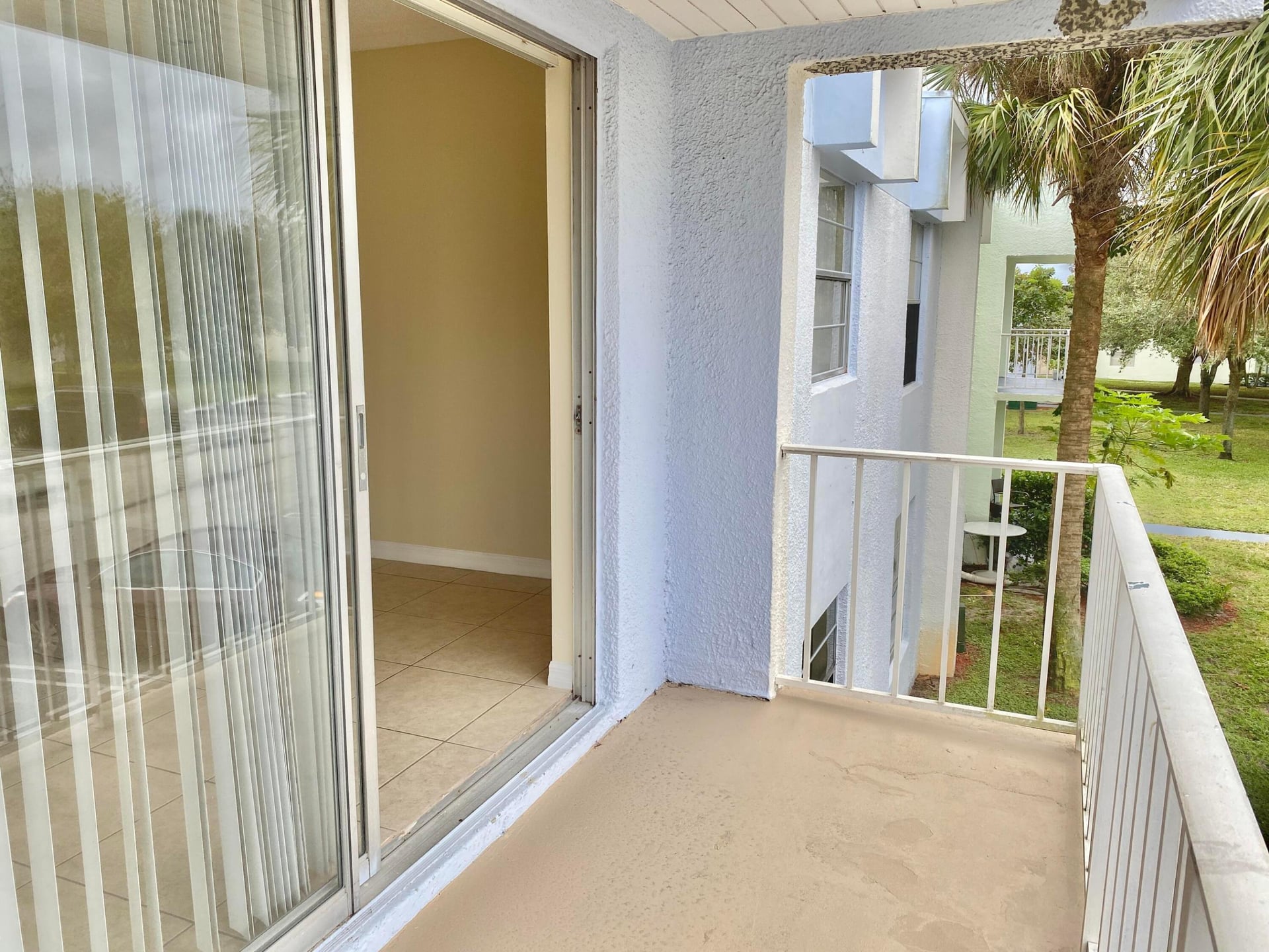 Unit 208 photo 10