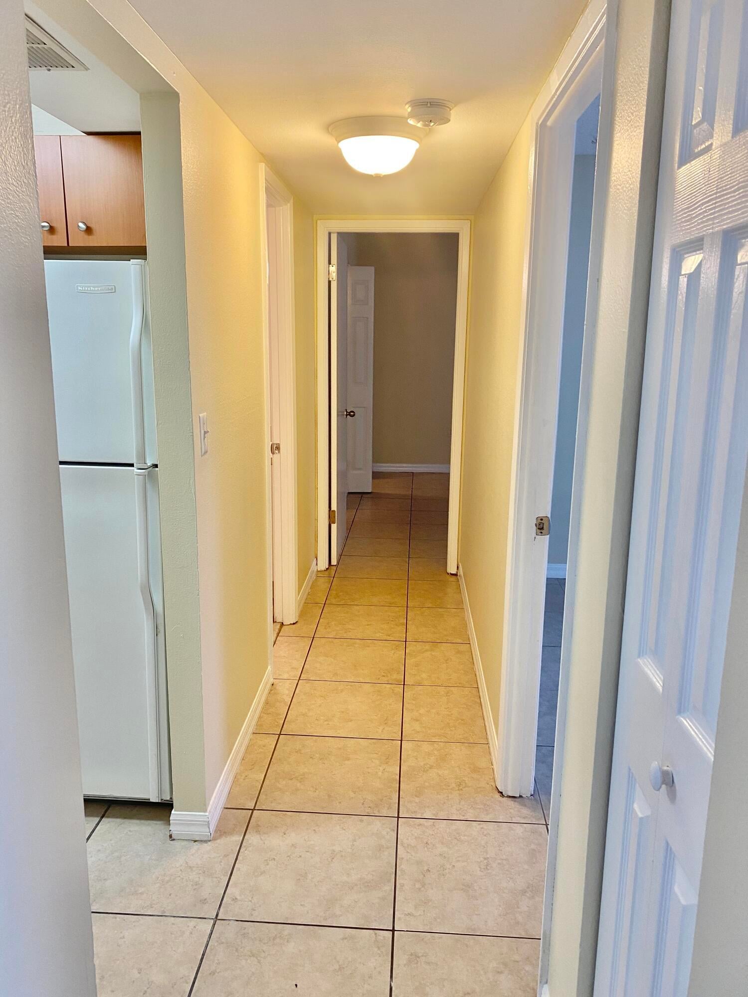 Unit 208 photo 11