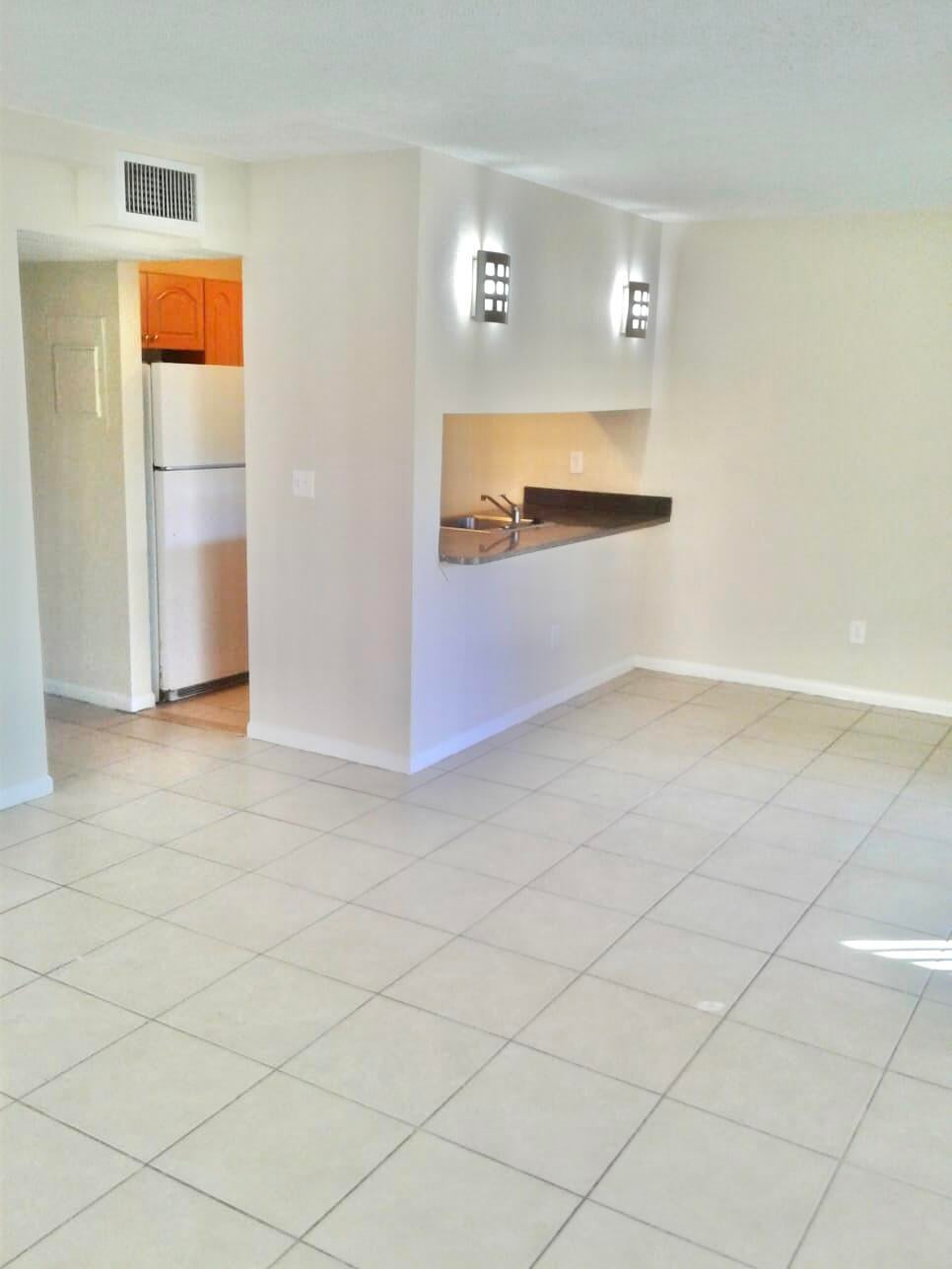  Unit 120 photo 7