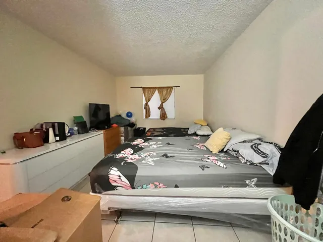  Unit 120 photo 28