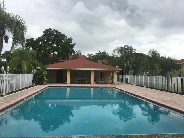  Unit 120 photo 36
