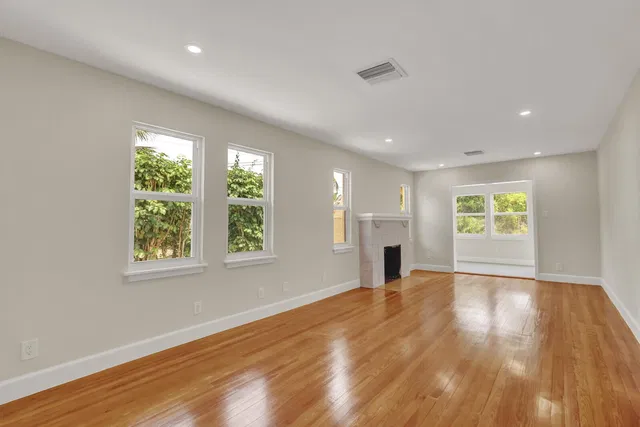 West Palm Beach Residence photo 9